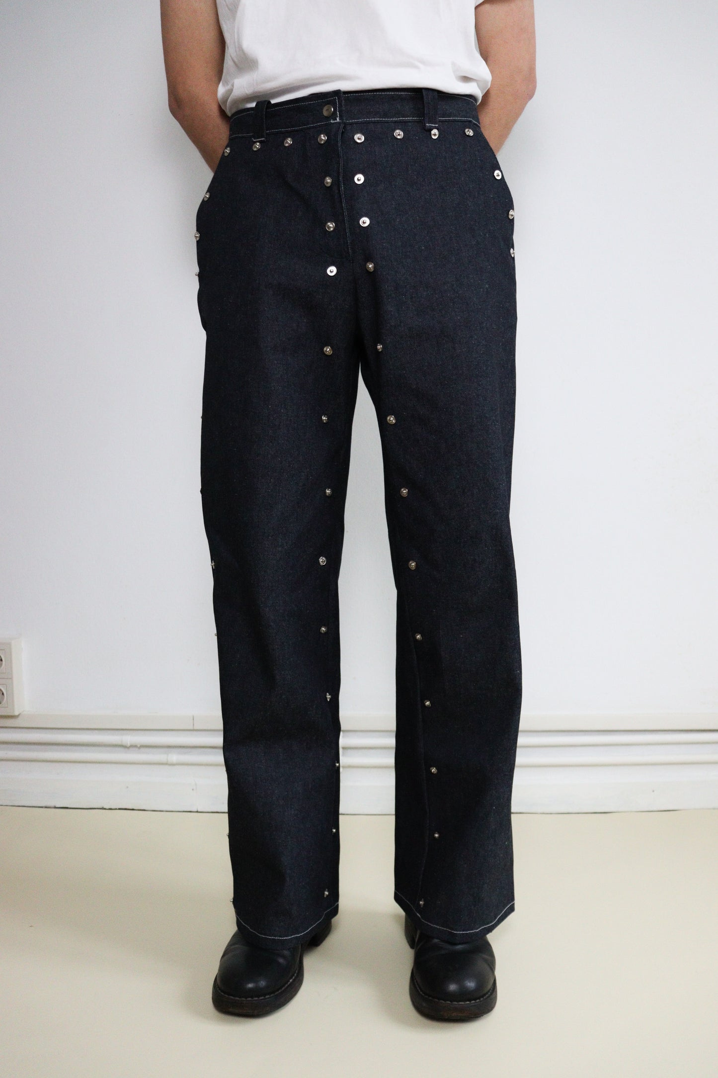 PANTALÓN PARCHES