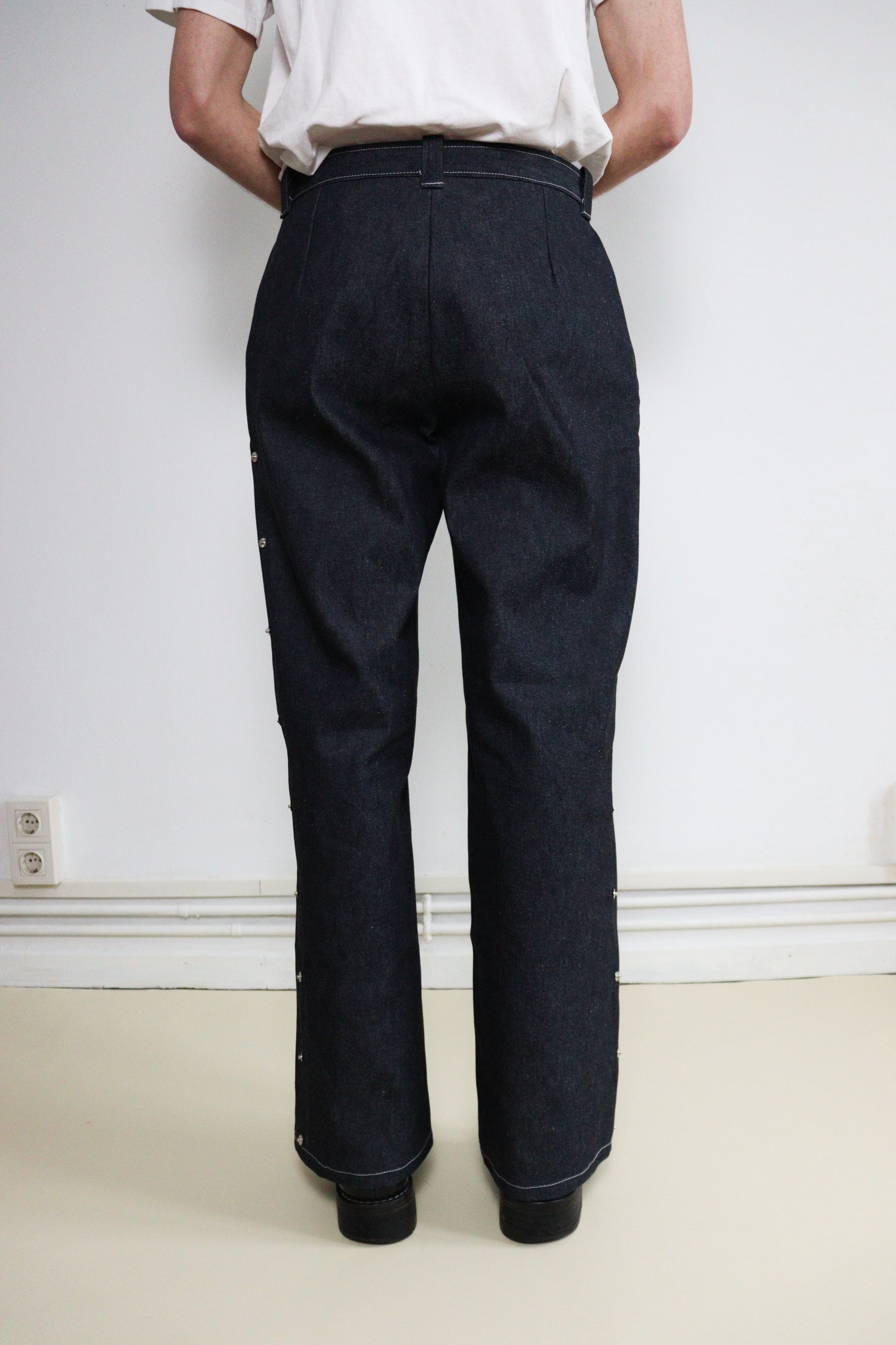 PANTALÓN PARCHES
