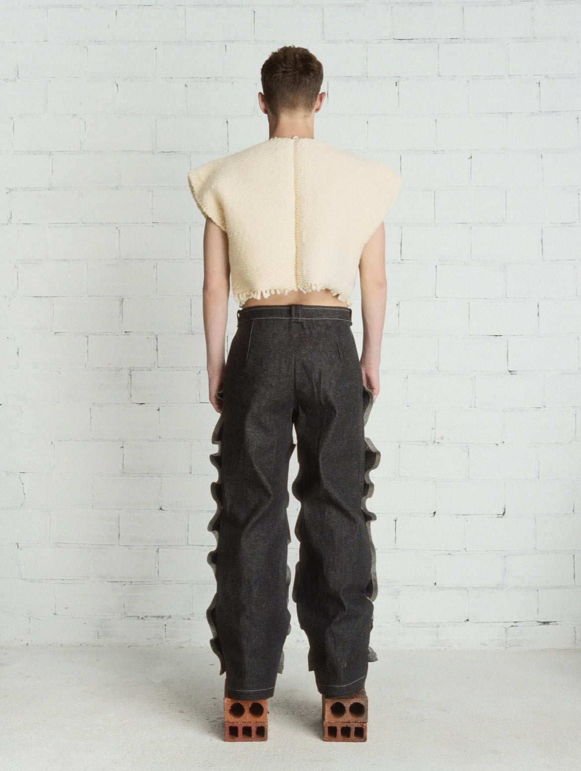 PANTALÓN PARCHES