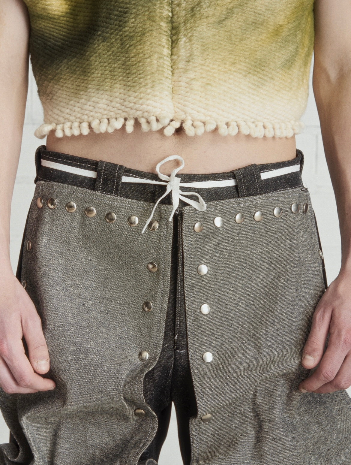 PANTALÓN PARCHES